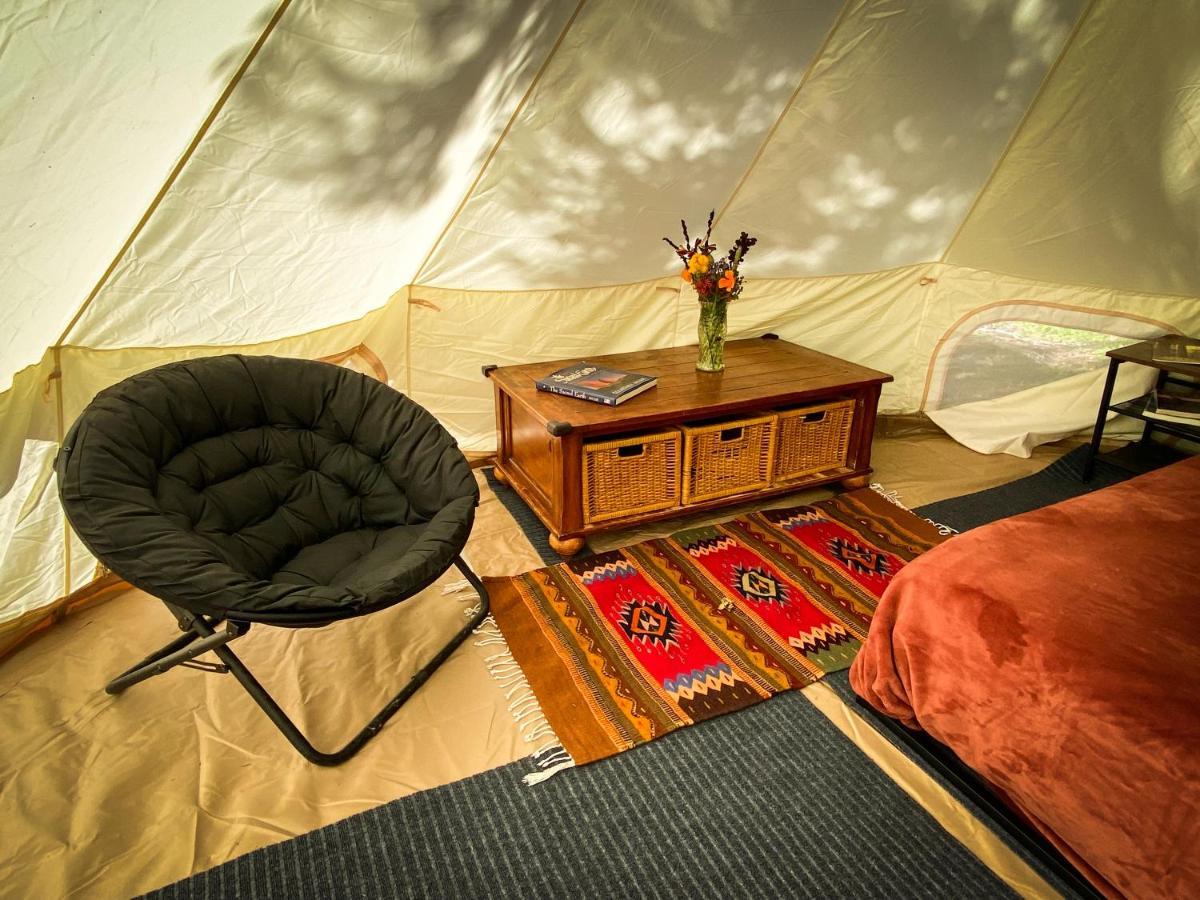 Glamping In The Redwoods With A Hot Tub! Hotel Garberville Exterior photo