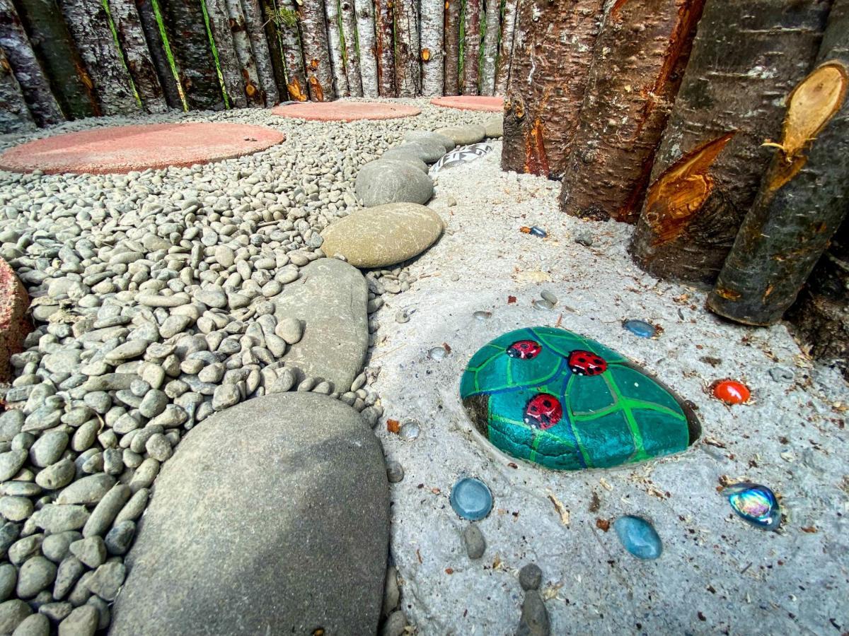 Glamping In The Redwoods With A Hot Tub! Hotel Garberville Exterior photo